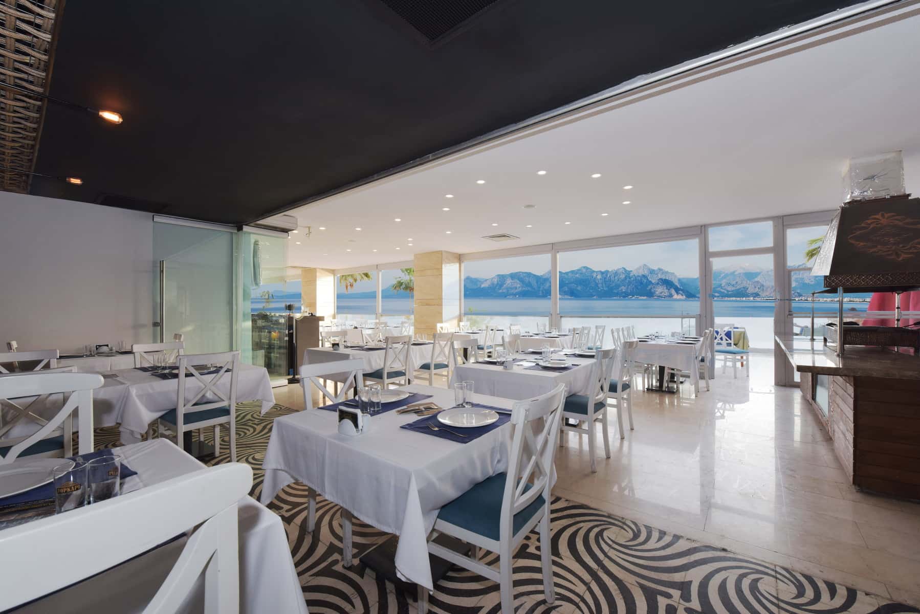Ramada Plaza By Wyndham Antalya - zdjęcie 8