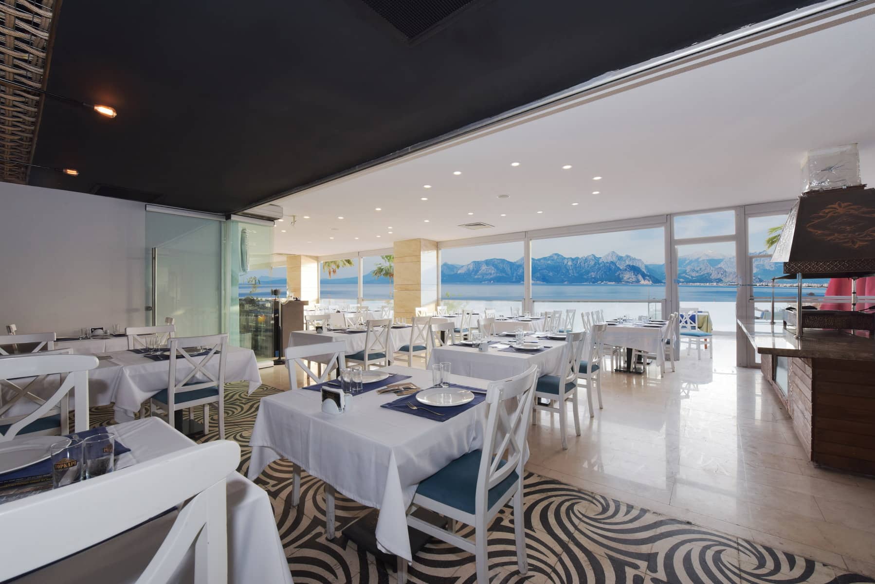 Ramada Plaza By Wyndham Antalya - zdjęcie 8