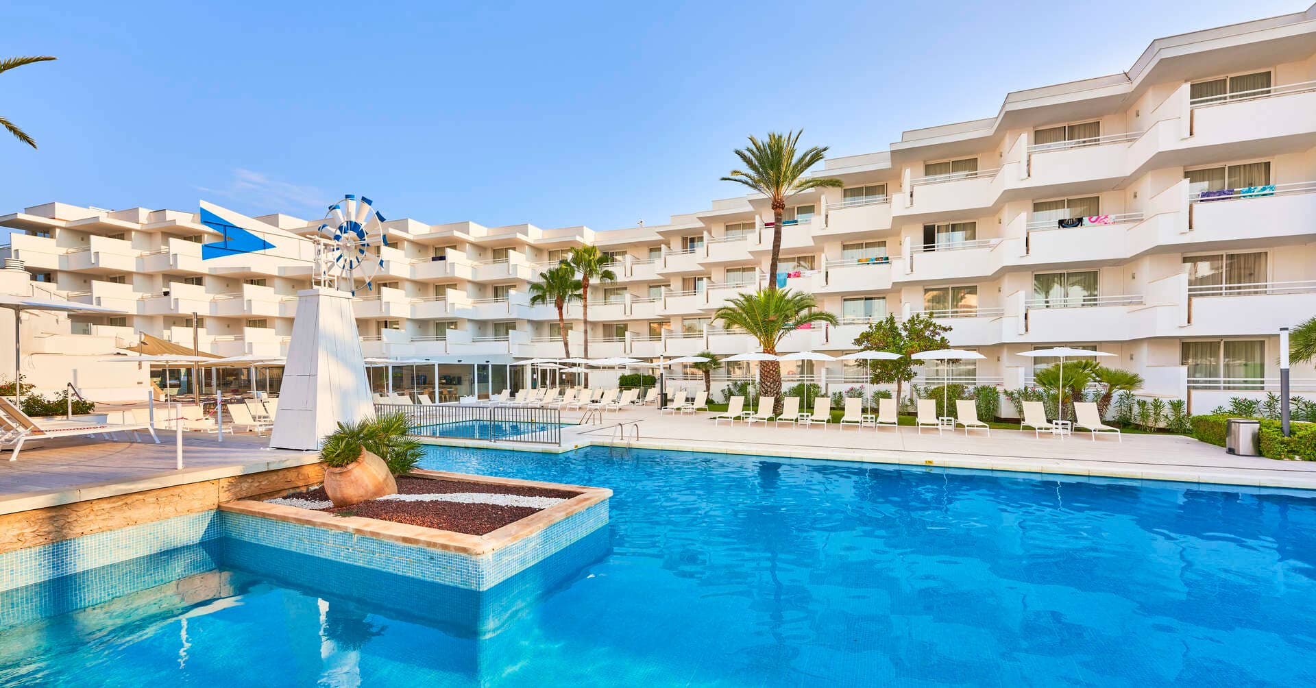Globales Cala Bona Suites - zdjęcie 1