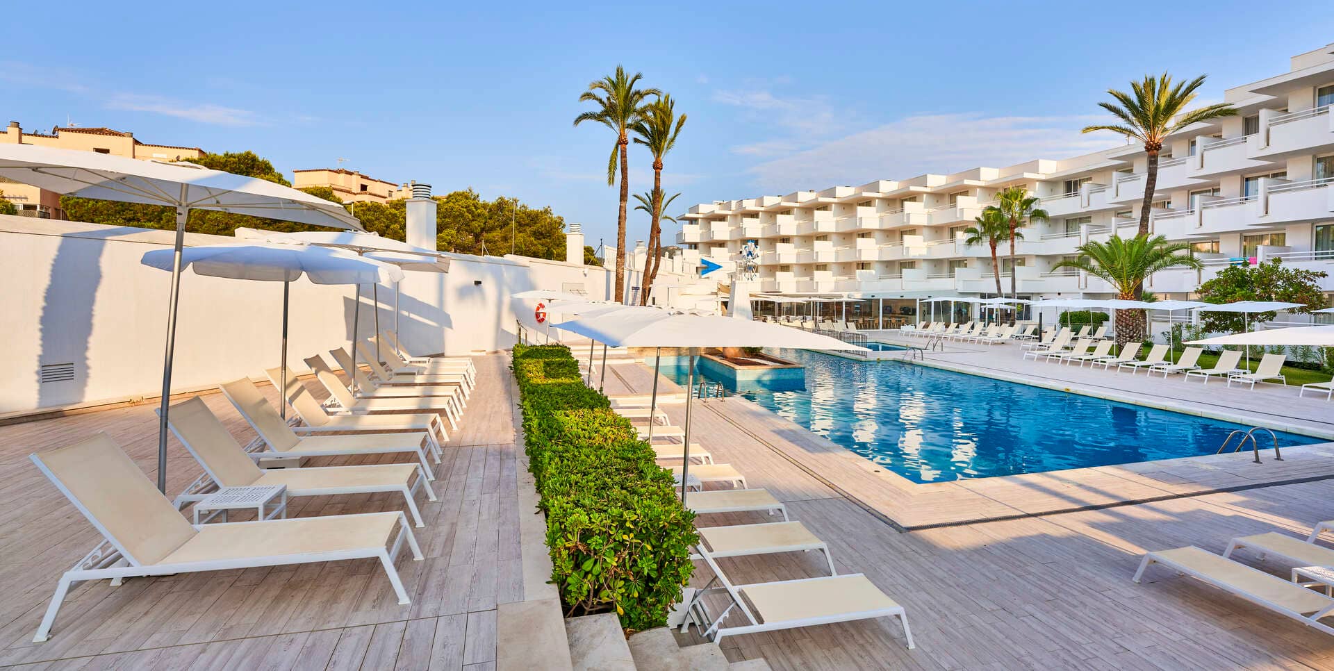 Globales Cala Bona Suites - zdjęcie 2
