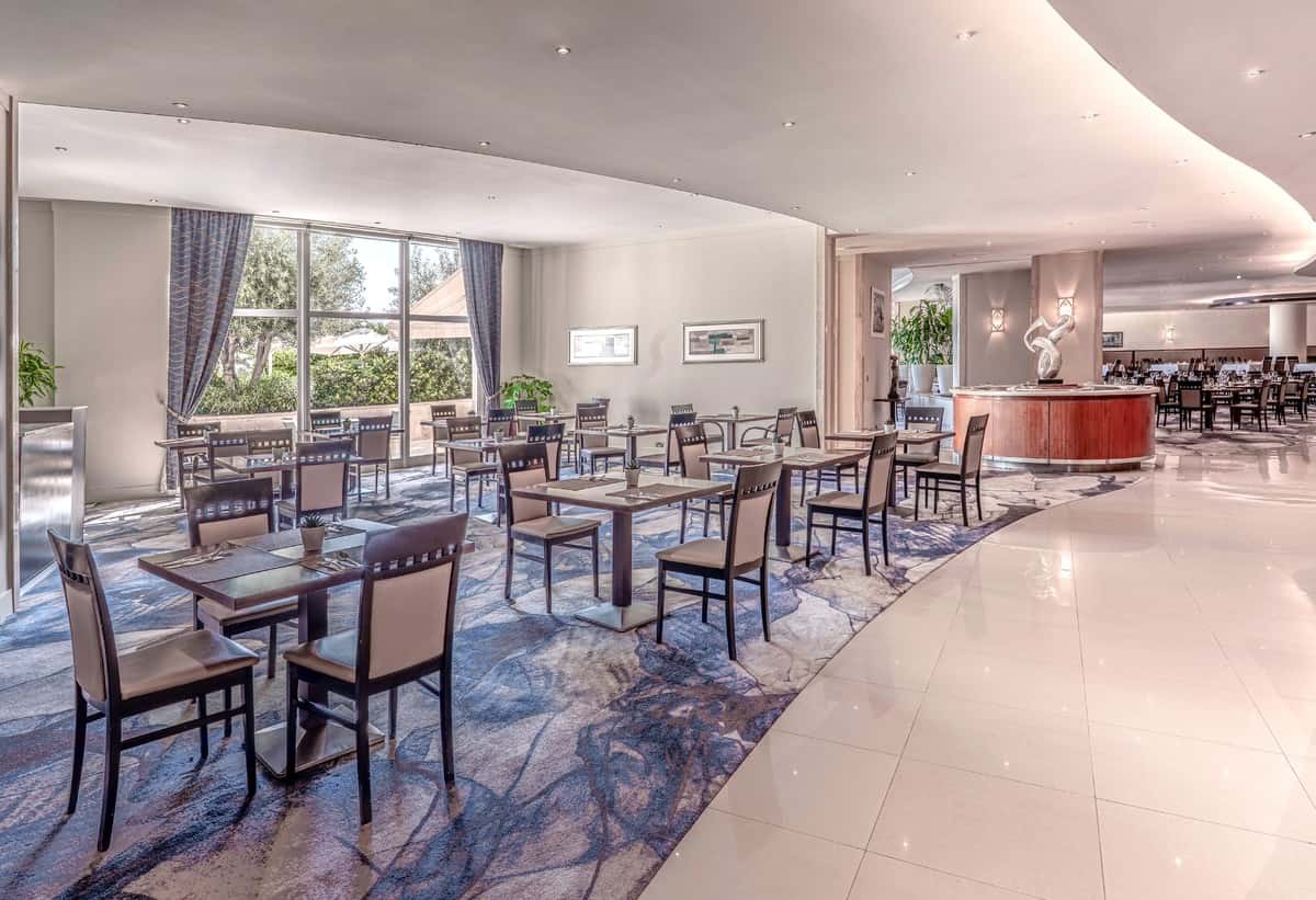 Radisson Blu Golden Sands Resort - zdjęcie 28
