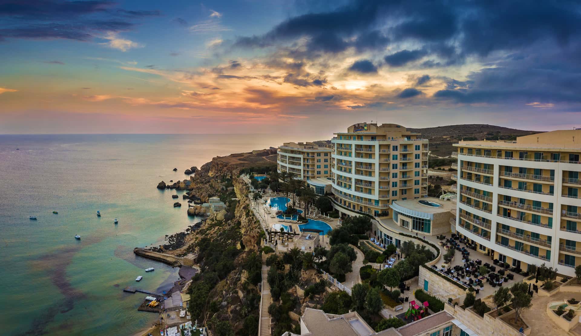 Radisson Blu Golden Sands Resort - zdjęcie 1