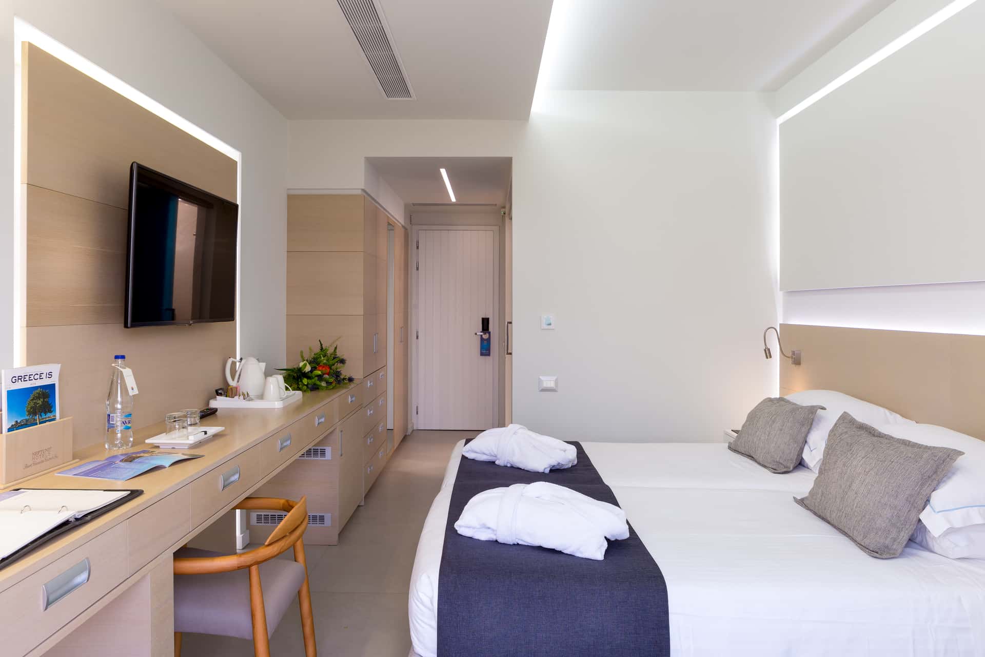 NEPTUNE LUXURY RESORT - zdjęcie 5