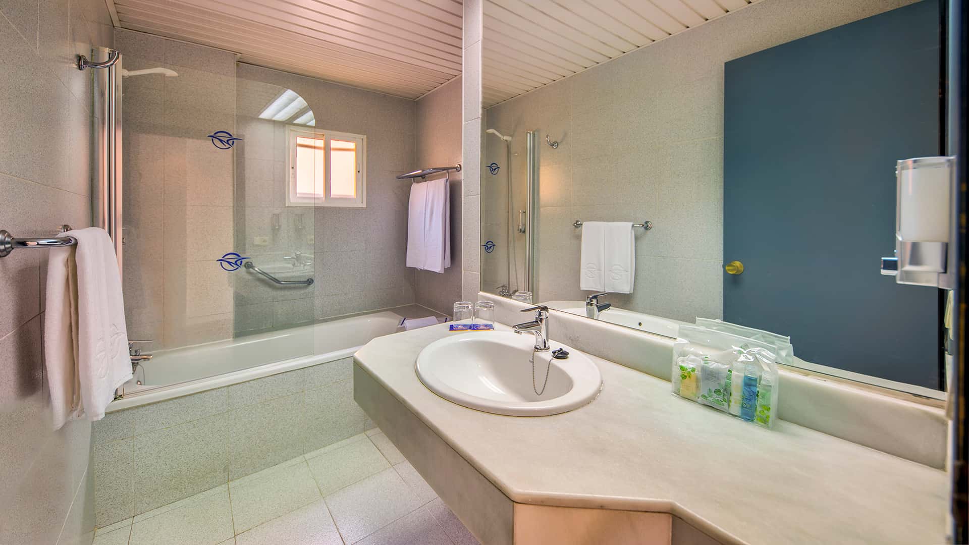 Hotel Globales Gardenia - zdjęcie 9