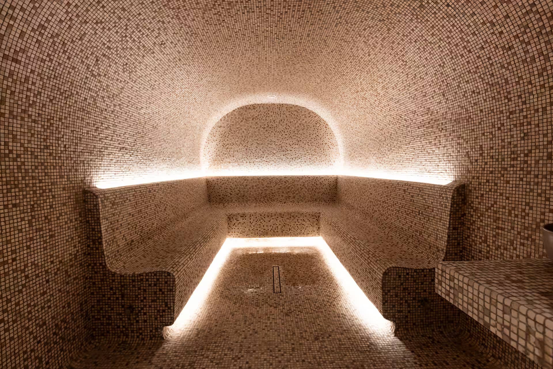 Adia Aluma Athens, Curio Collection by Hilton - zdjęcie 6