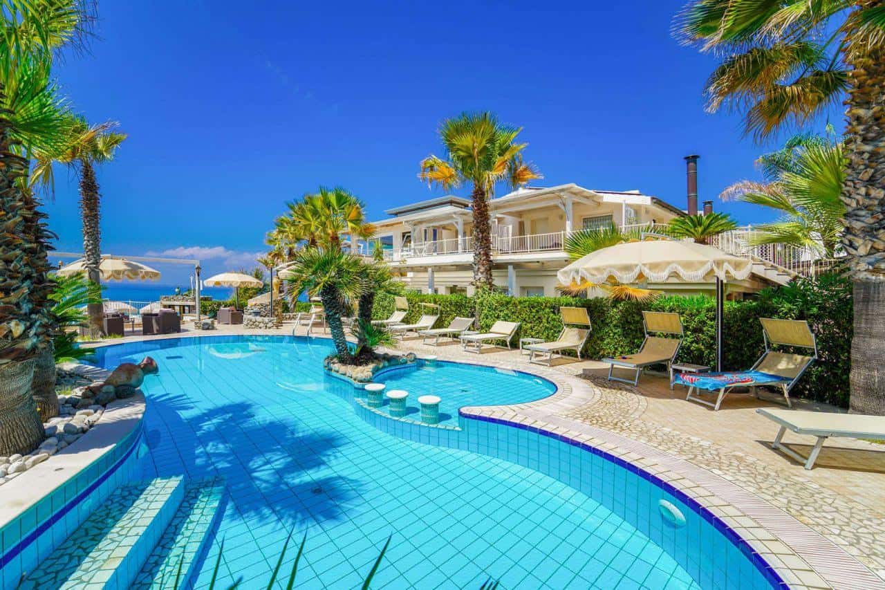 BAIA DEL GODANO RESORT - zdjęcie 2