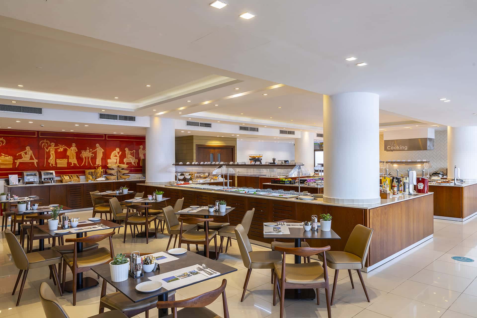 Crystal Springs Beach Hotel - zdjęcie 25